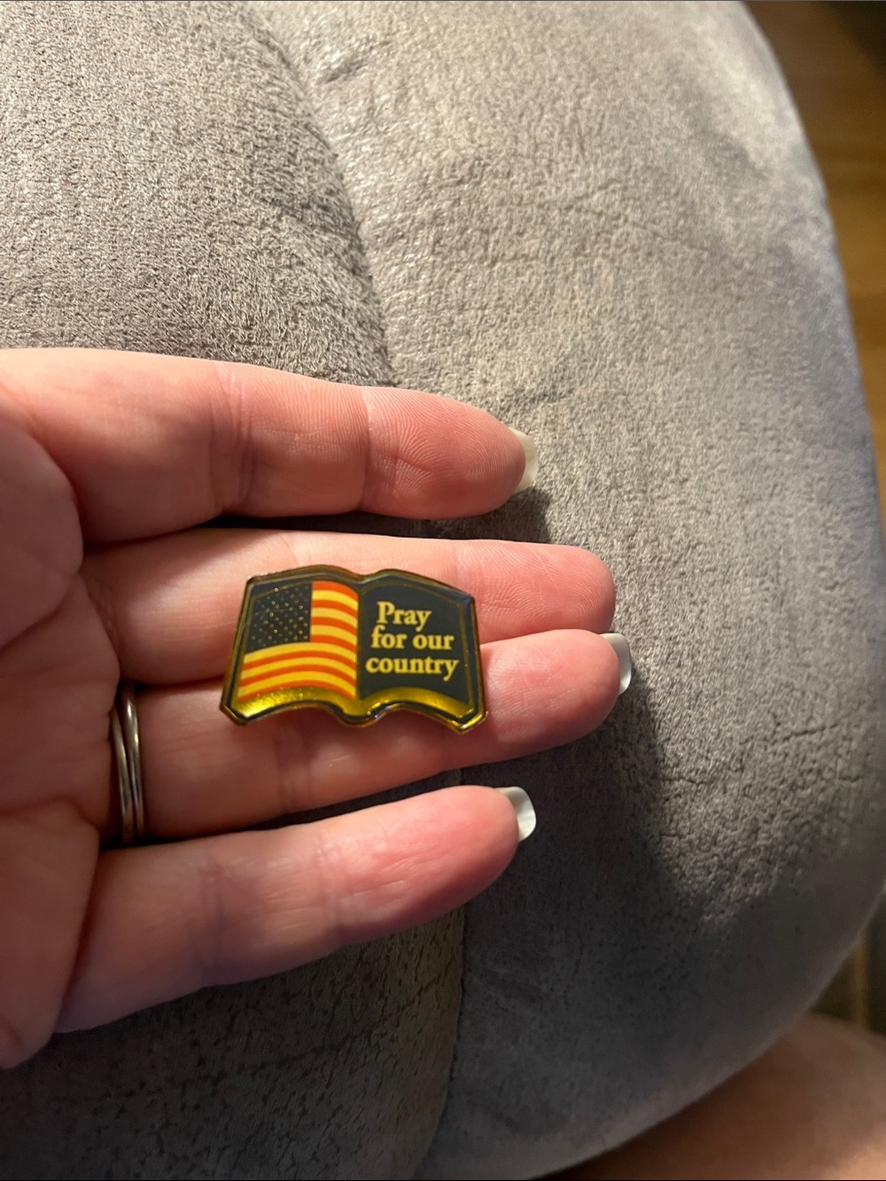 Patriotic 'Pray for Our Country' Flag Pin - Gold and Black 1966